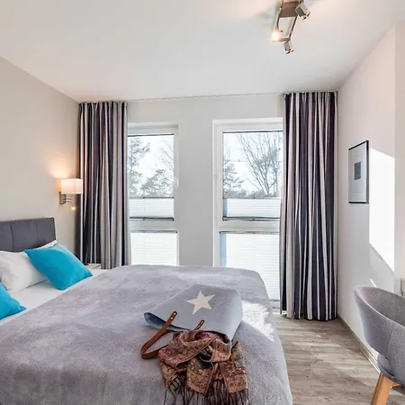 Kliffkante Mit Penthouseflair - Oase Am Haff